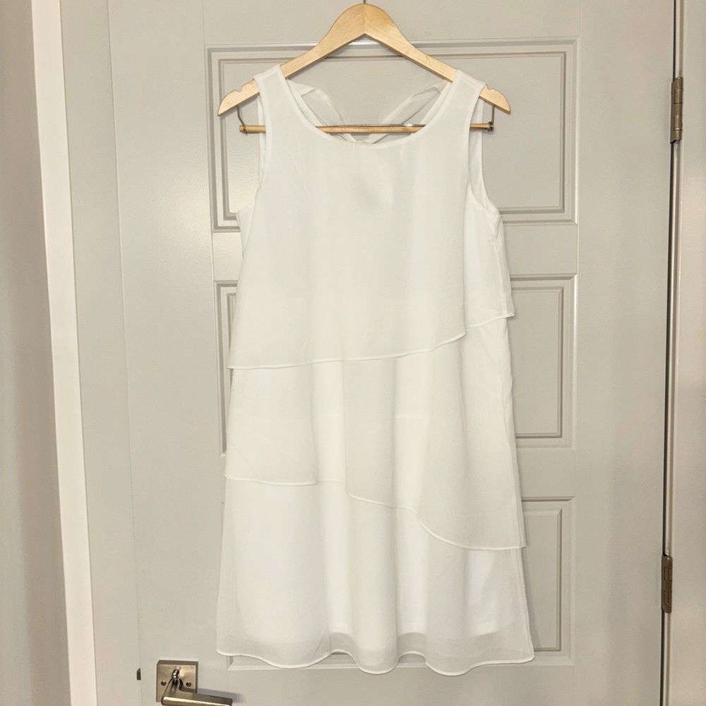 Nina Leonard White Sleeveless Scoop Neck Dress